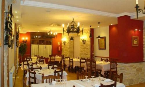 Hostal-Restaurante Los Claveles