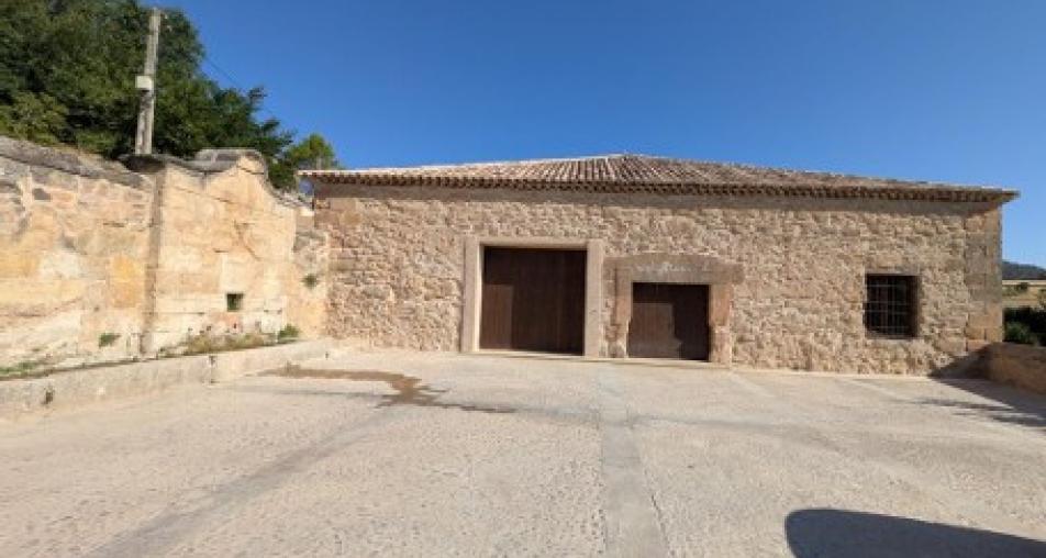 ANTIGUA ALMAZARA DE VALDEOLIVAS